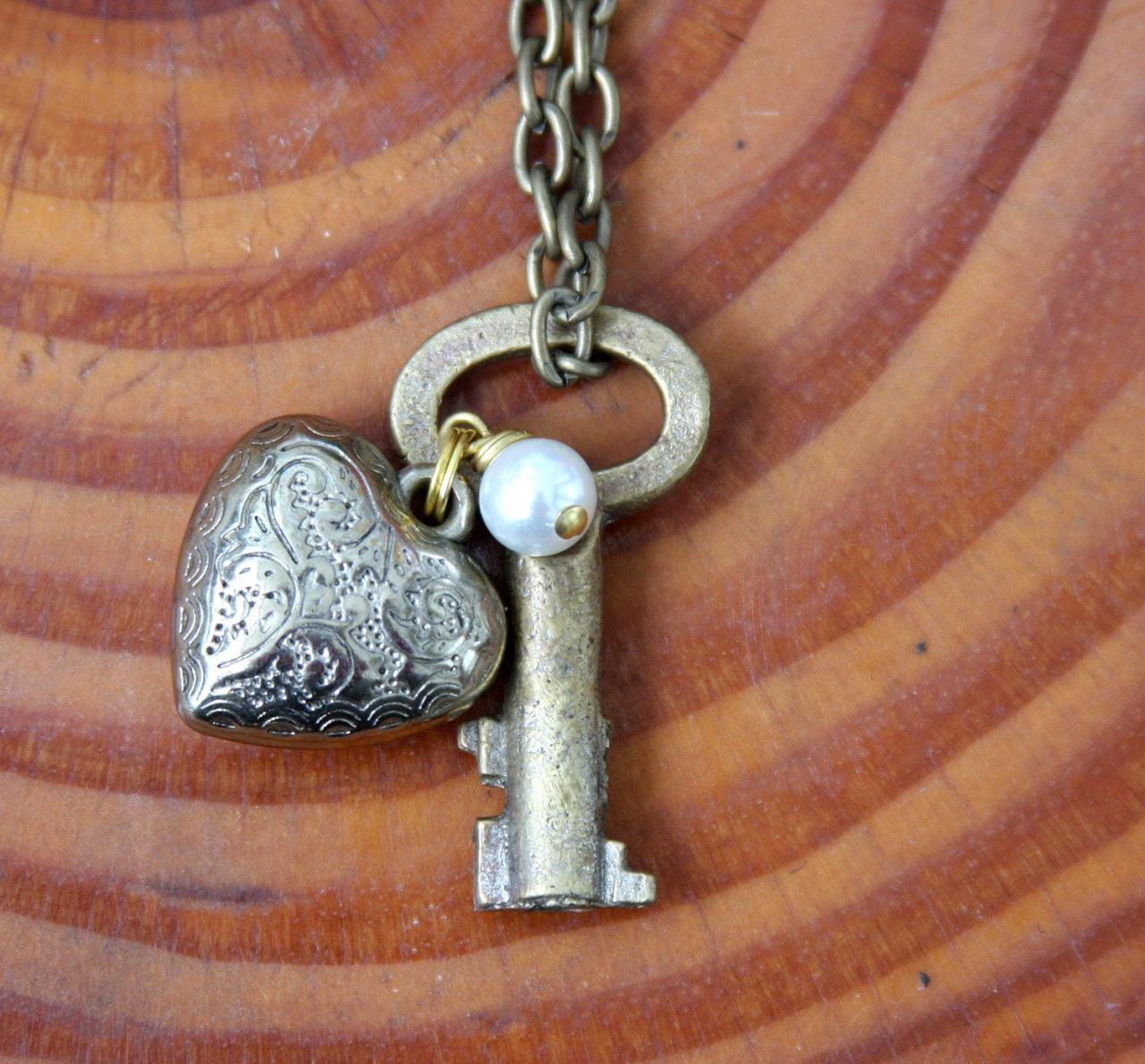 Vintage Key Necklace With Heart And Pearl, Necklaces For Women Brass Skeleton Key Pendant, Key To Heart Necklace, Valentine's Gift For